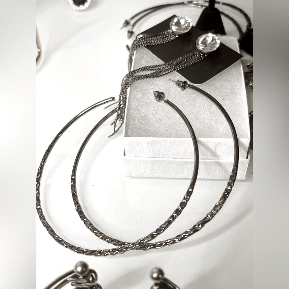 Duo Earrings Elegant Tassels & Designer hoops